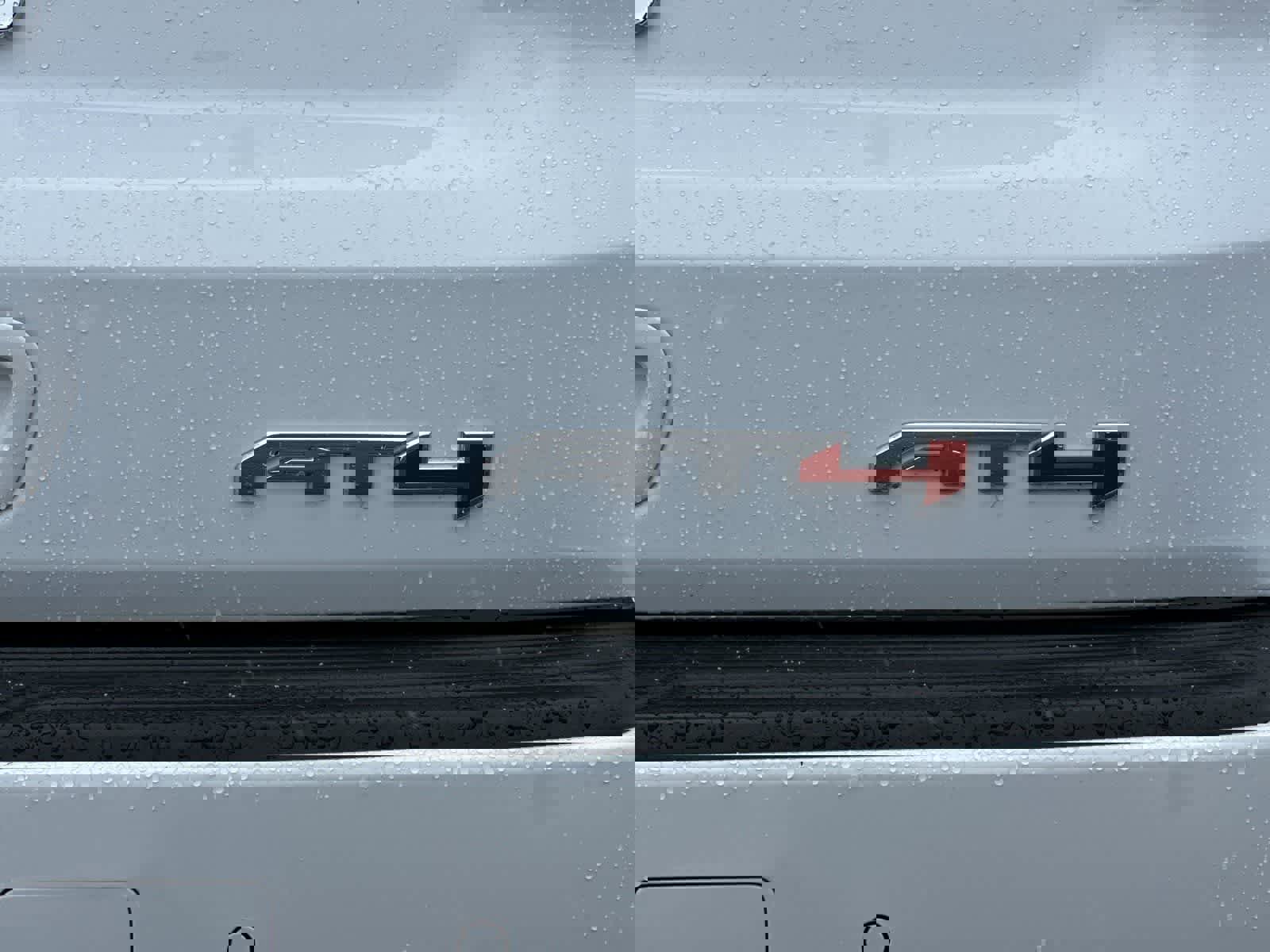 Used 2023 GMC Yukon XL AT4 w/ LPO, Floor Liner Package image 29