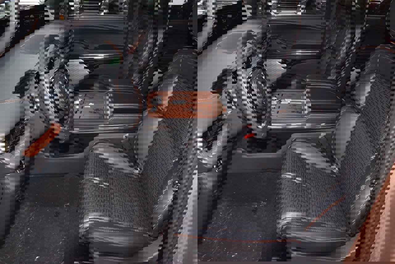 New 2025 Lincoln Navigator L Black Label image 13