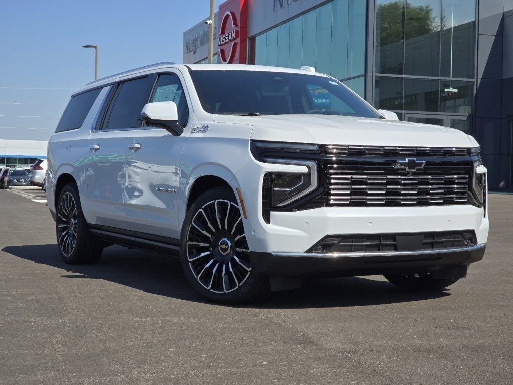 New 2026 Chevrolet Suburban High Country AWD/4WD image 2