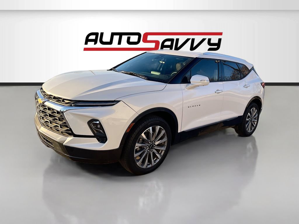 Used 2024 Chevrolet Blazer Premier w/ Driver Confidence II Package FWD image 3