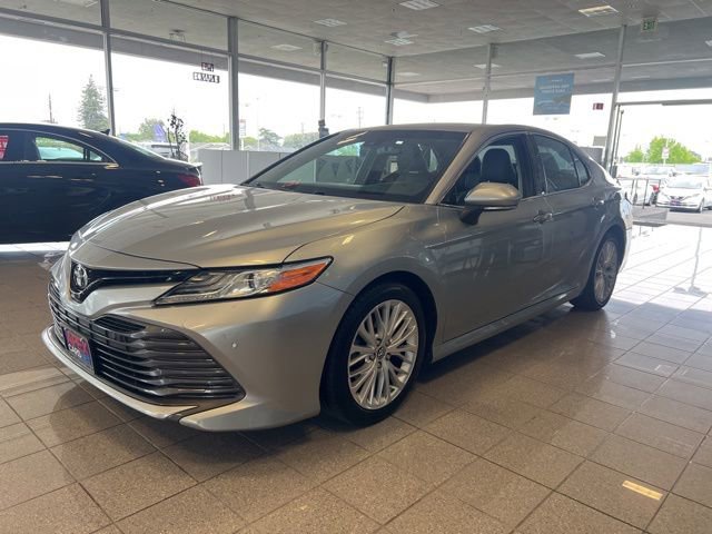 Used 2018 Toyota Camry XLE FWD image 13