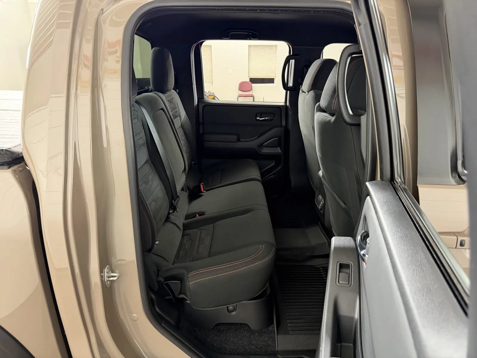 Used 2024 Nissan Frontier PRO-4X w/ Pro Convenience Package AWD/4WD image 30