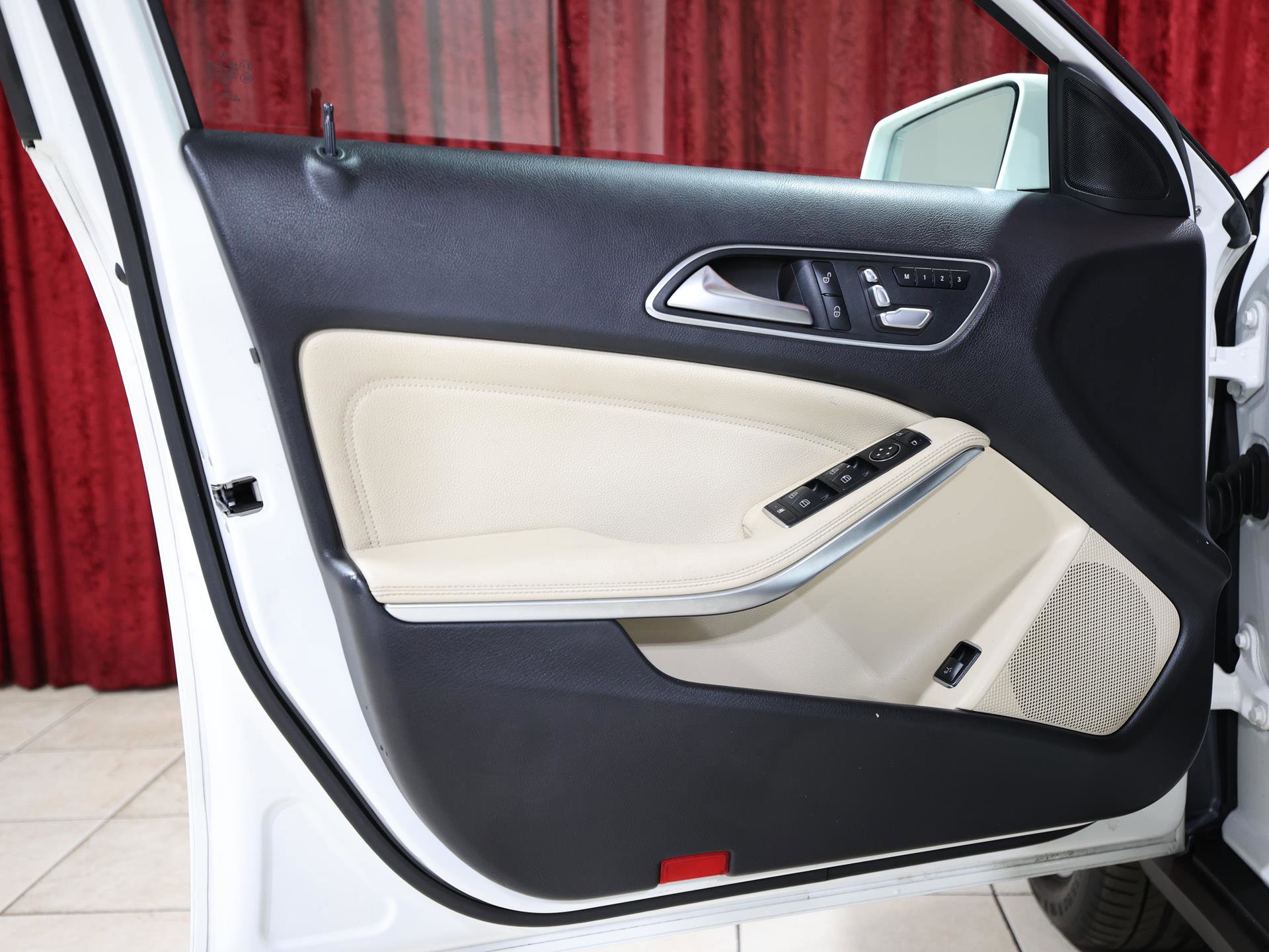 Used 2019 Mercedes-Benz GLA 250 image 11