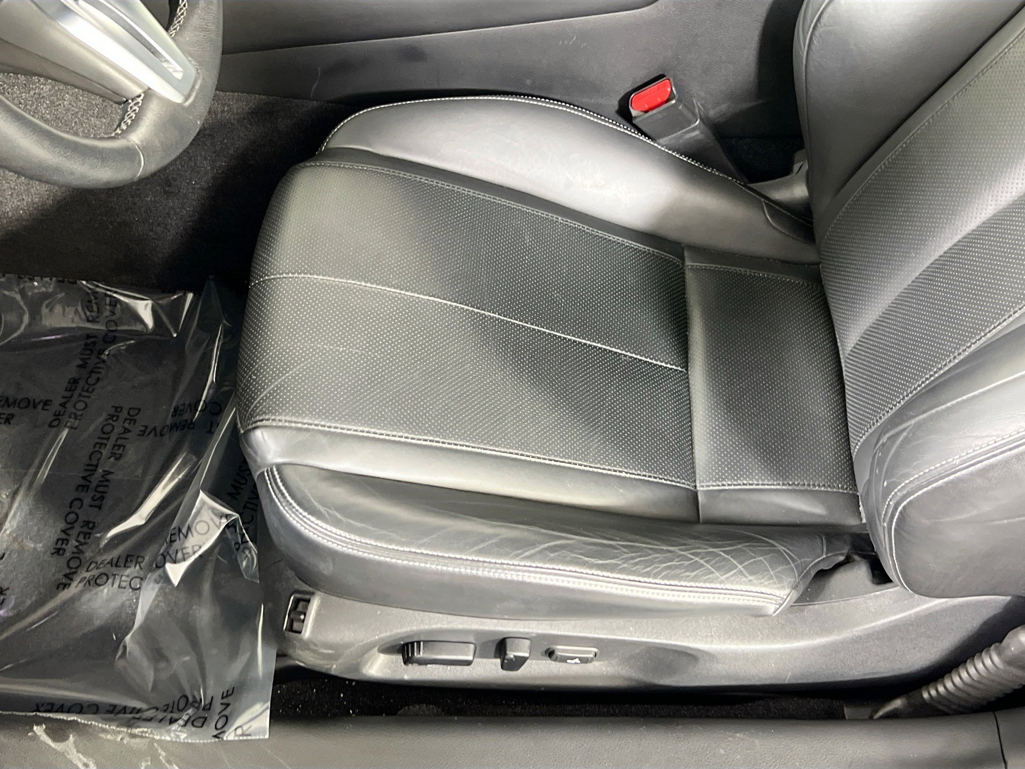 Used 2019 INFINITI Q60 3.0t Luxe w/ Essential Package image 19