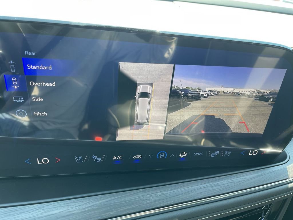 New 2025 Chevrolet Suburban Premier image 17