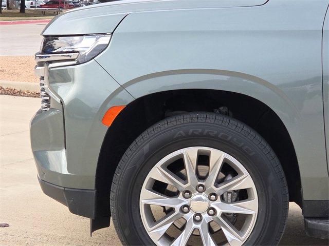 Used 2023 Chevrolet Suburban Premier image 6