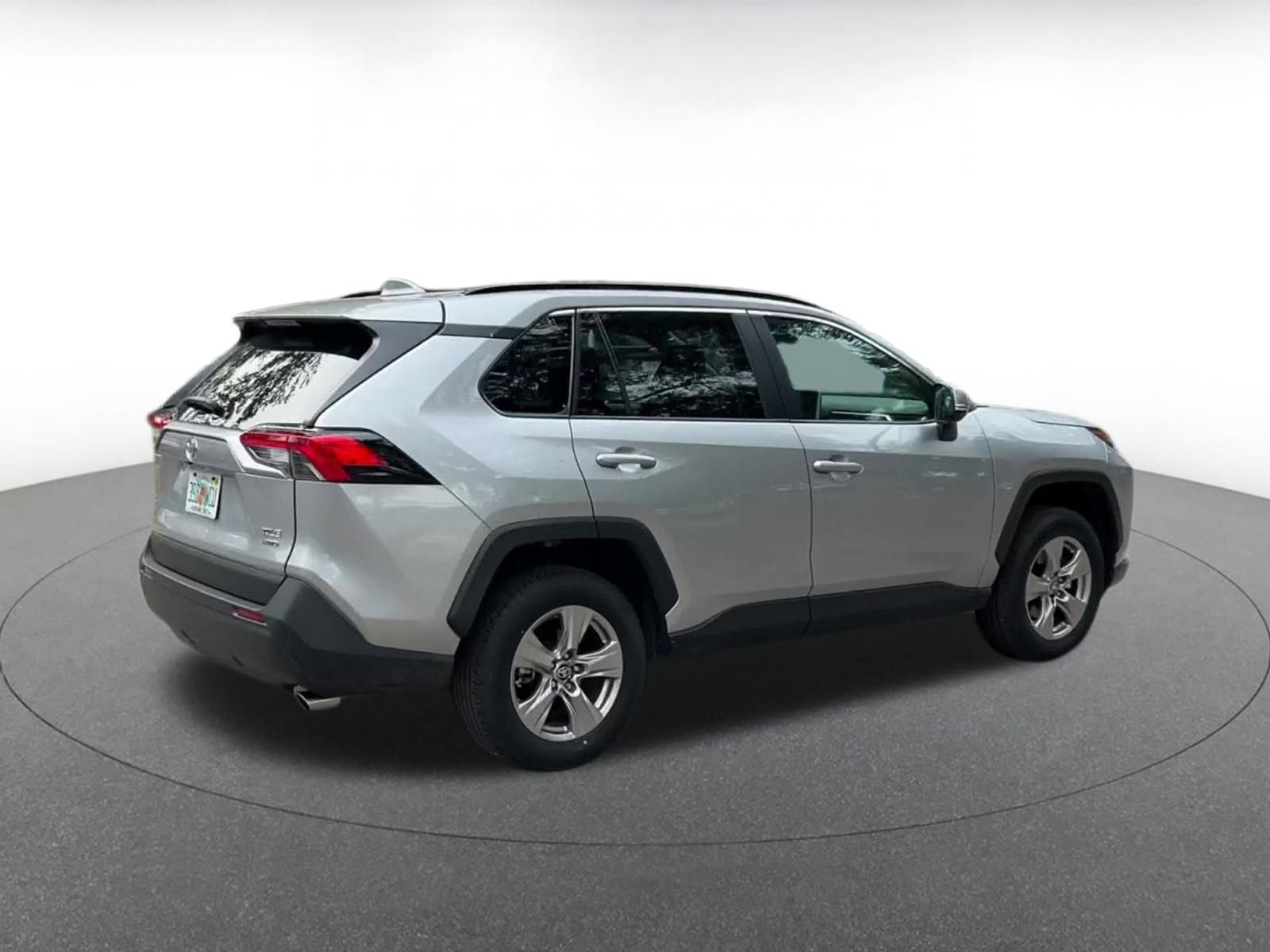 Used 2025 Toyota RAV4 XLE image 14