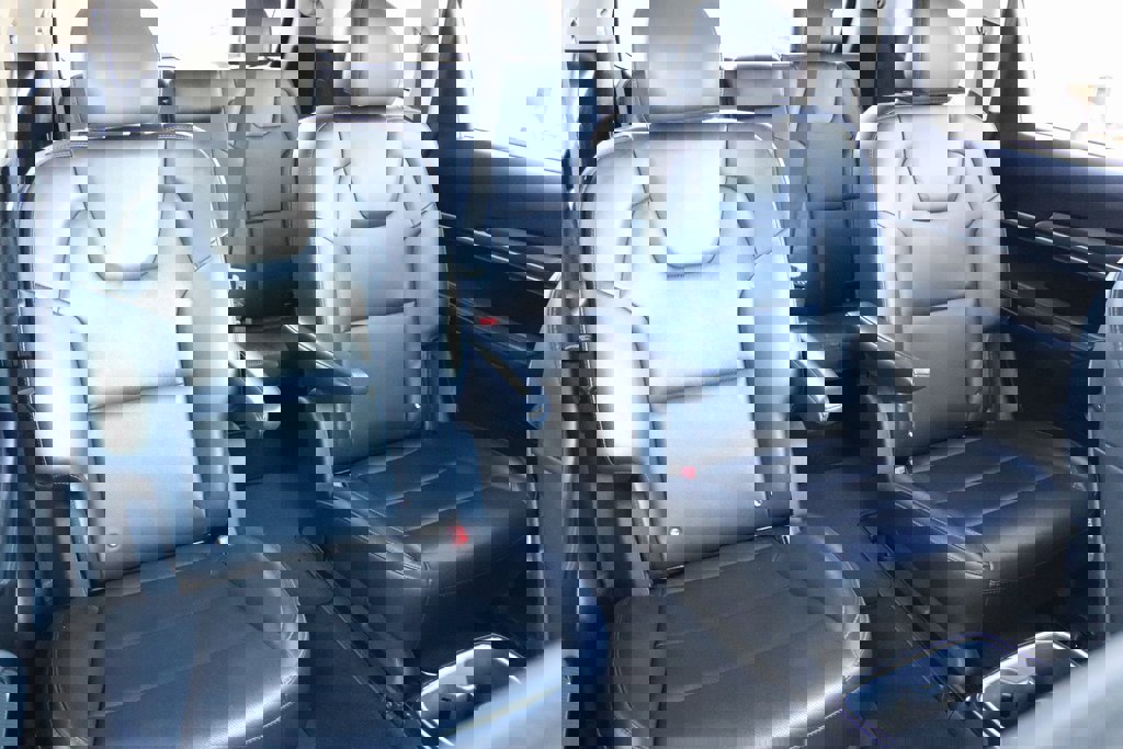 Used 2020 Kia Telluride S image 38