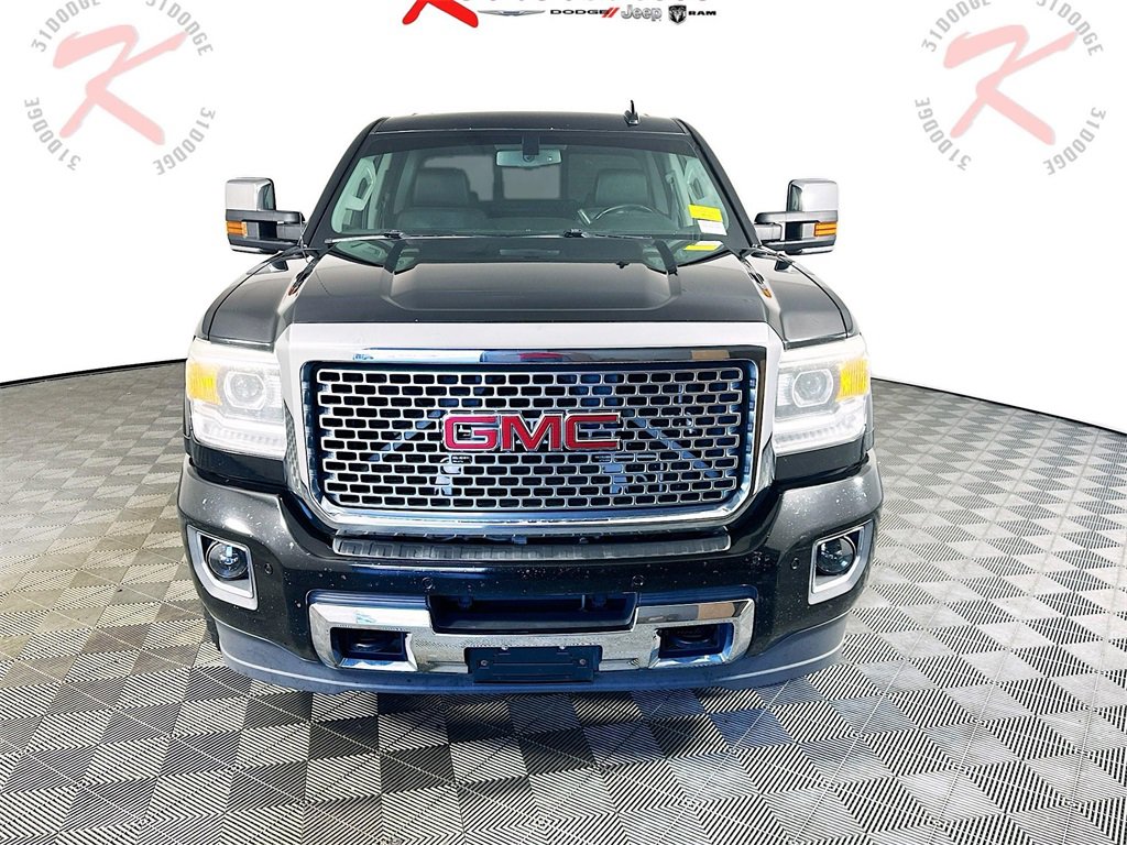 Used 2015 GMC Sierra 3500 Denali w/ Suspension Package, Off-Road image 2