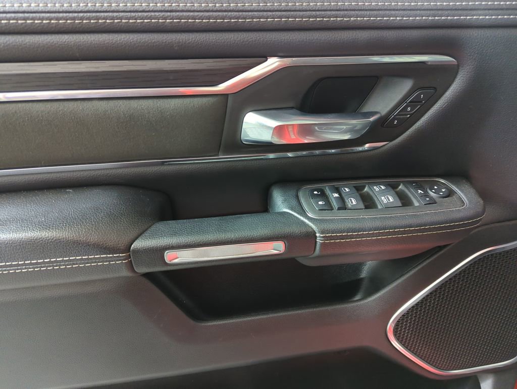 Used 2024 RAM 1500 Laramie image 9