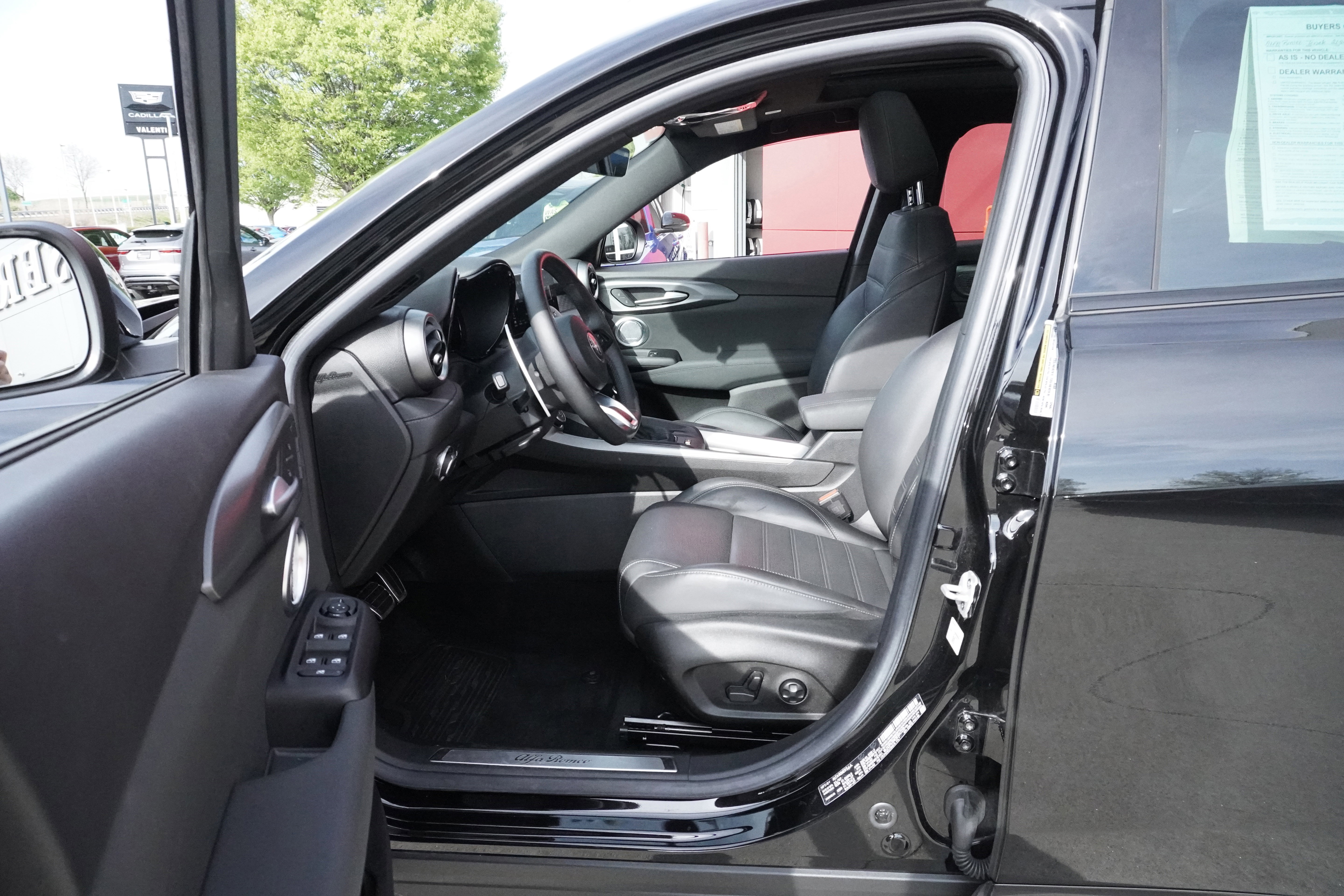 Used 2024 Alfa Romeo Tonale Veloce image 16