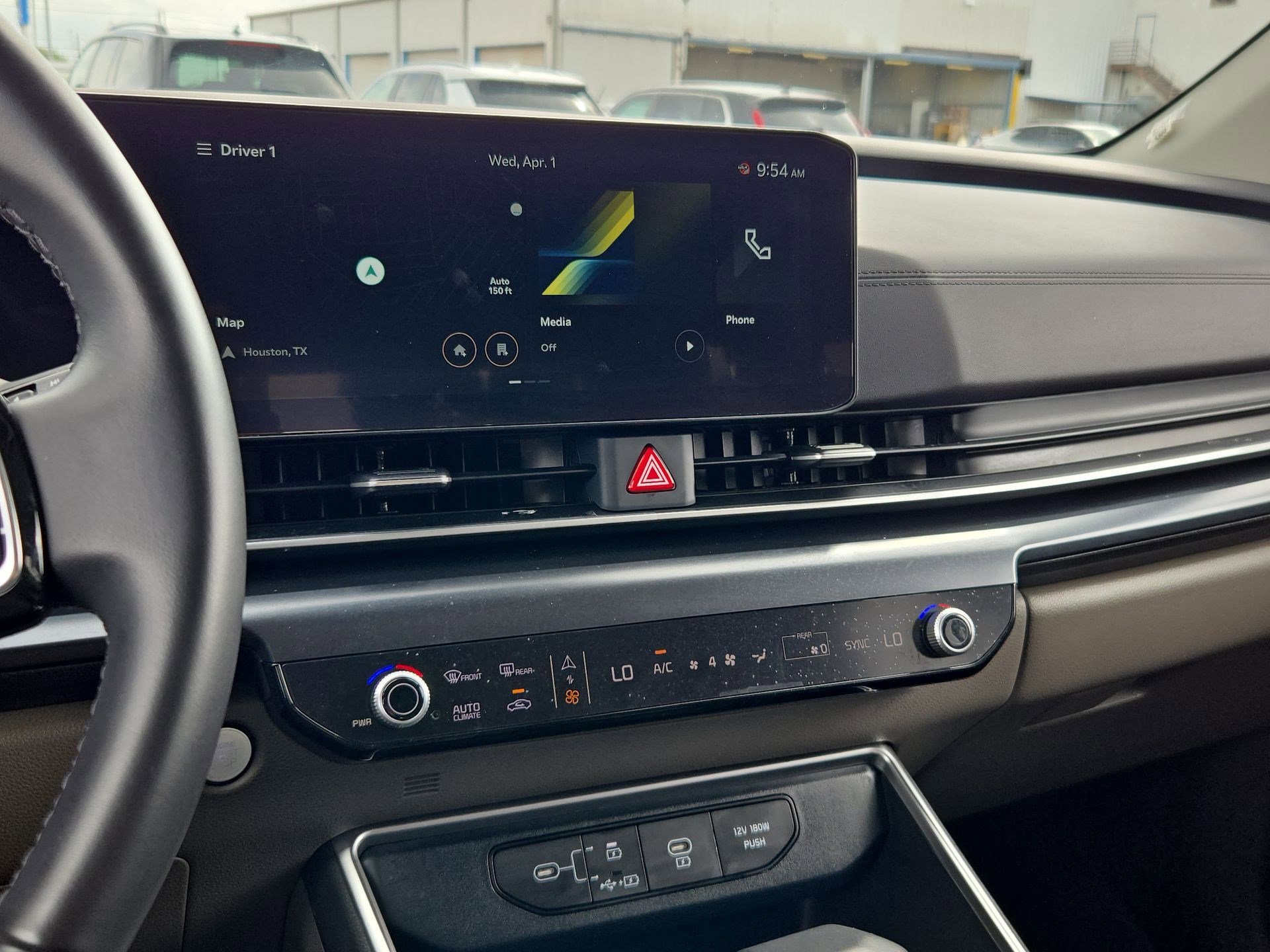 Used 2025 Kia Carnival image 23