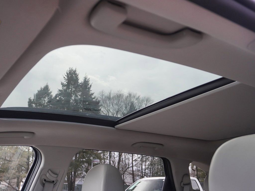 Used 2022 Kia Sorento S w/ Panoramic Sunroof Package image 22