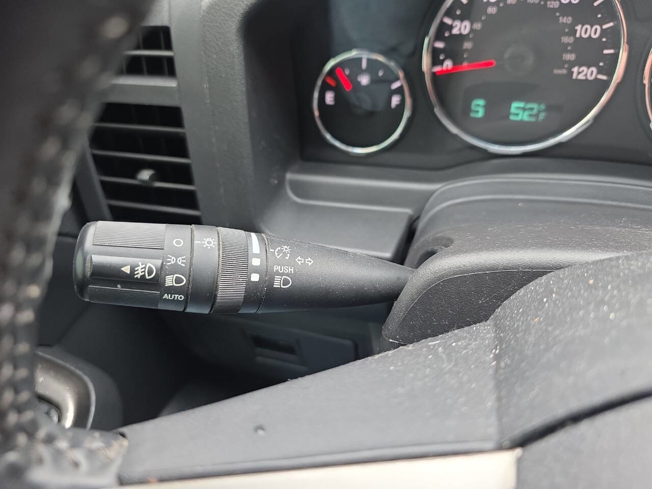 Used 2011 Jeep Liberty Limited image 20