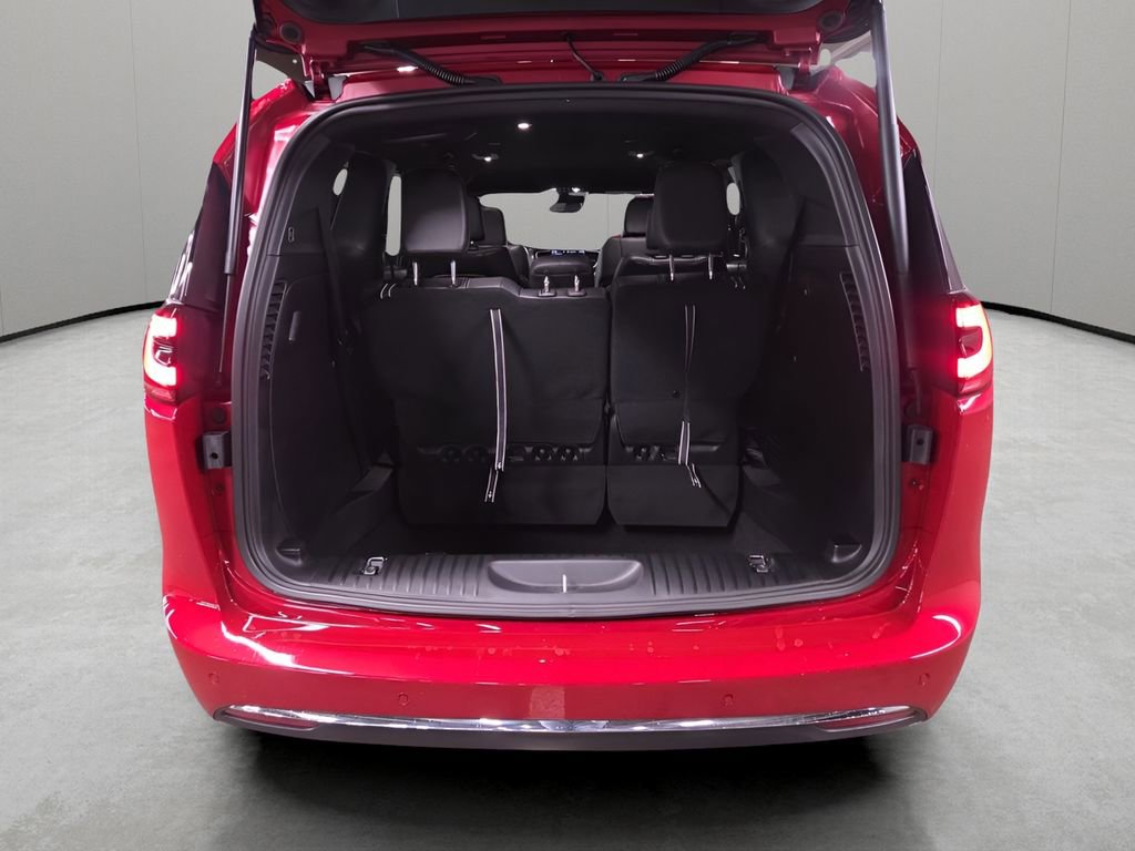 New 2026 Chrysler Pacifica Select image 23