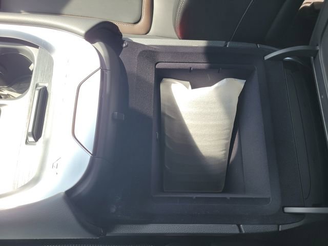 New 2026 Nissan Armada SL w/ Captain's Chari Seat Package image 25