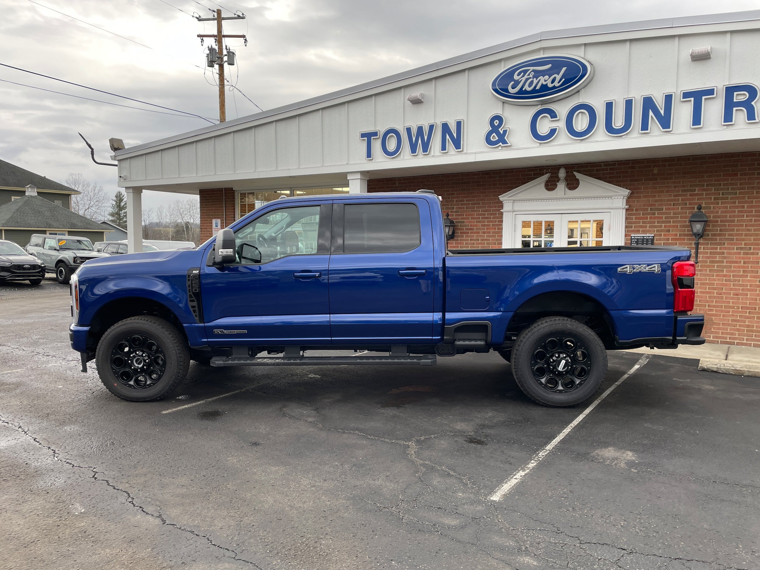 New 2026 Ford F250 XLT w/ XLT Premium Package AWD/4WD image 8