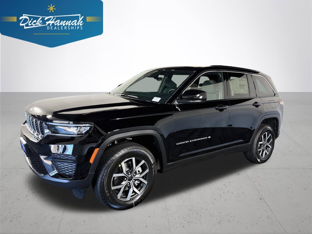 New 2027 Jeep Grand Cherokee Laredo X RWD image 1