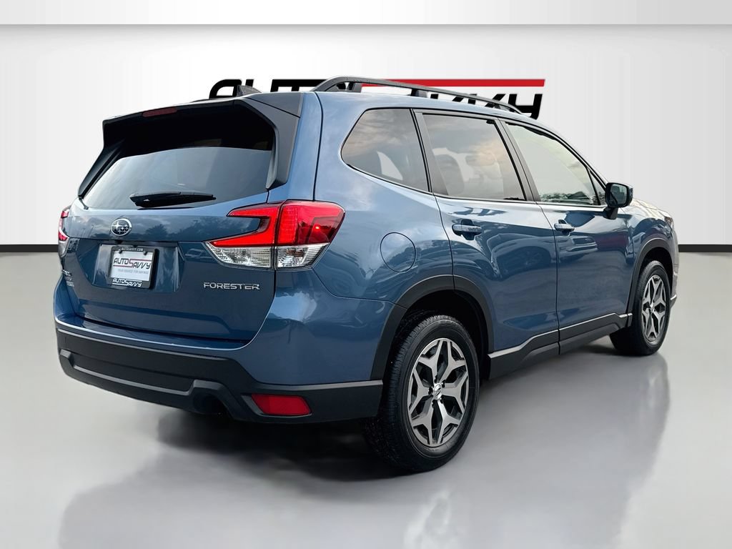 Used 2024 Subaru Forester Premium AWD/4WD image 7