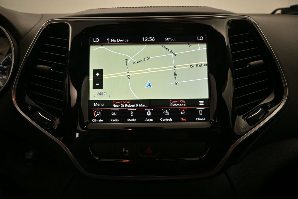 Used 2019 Jeep Cherokee Overland AWD/4WD image 19