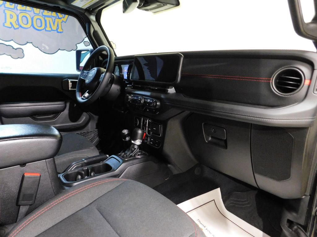 Used 2024 Jeep Wrangler Unlimited Rubicon w/ Technology Group AWD/4WD image 95