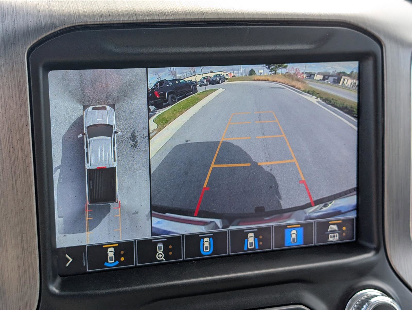 Used 2023 GMC Sierra 3500 Denali w/ Denali Ultimate Package image 30