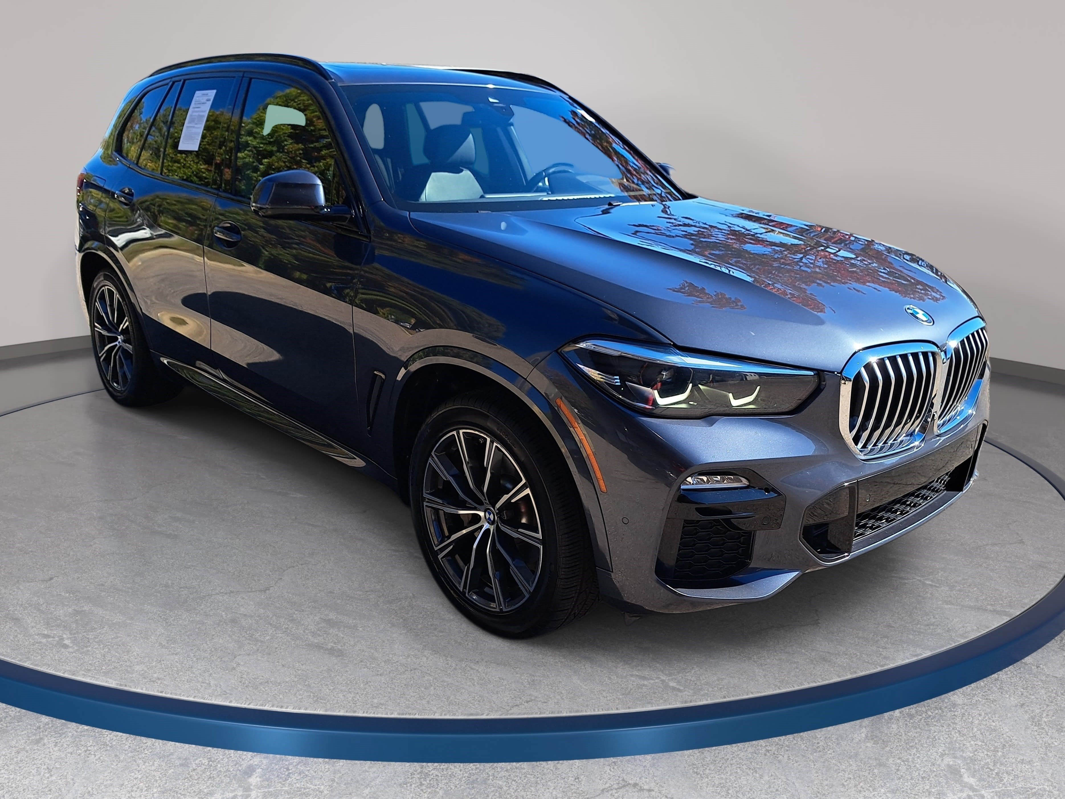 Used 2019 BMW X5 xDrive40i w/ M Sport Package AWD/4WD image 3
