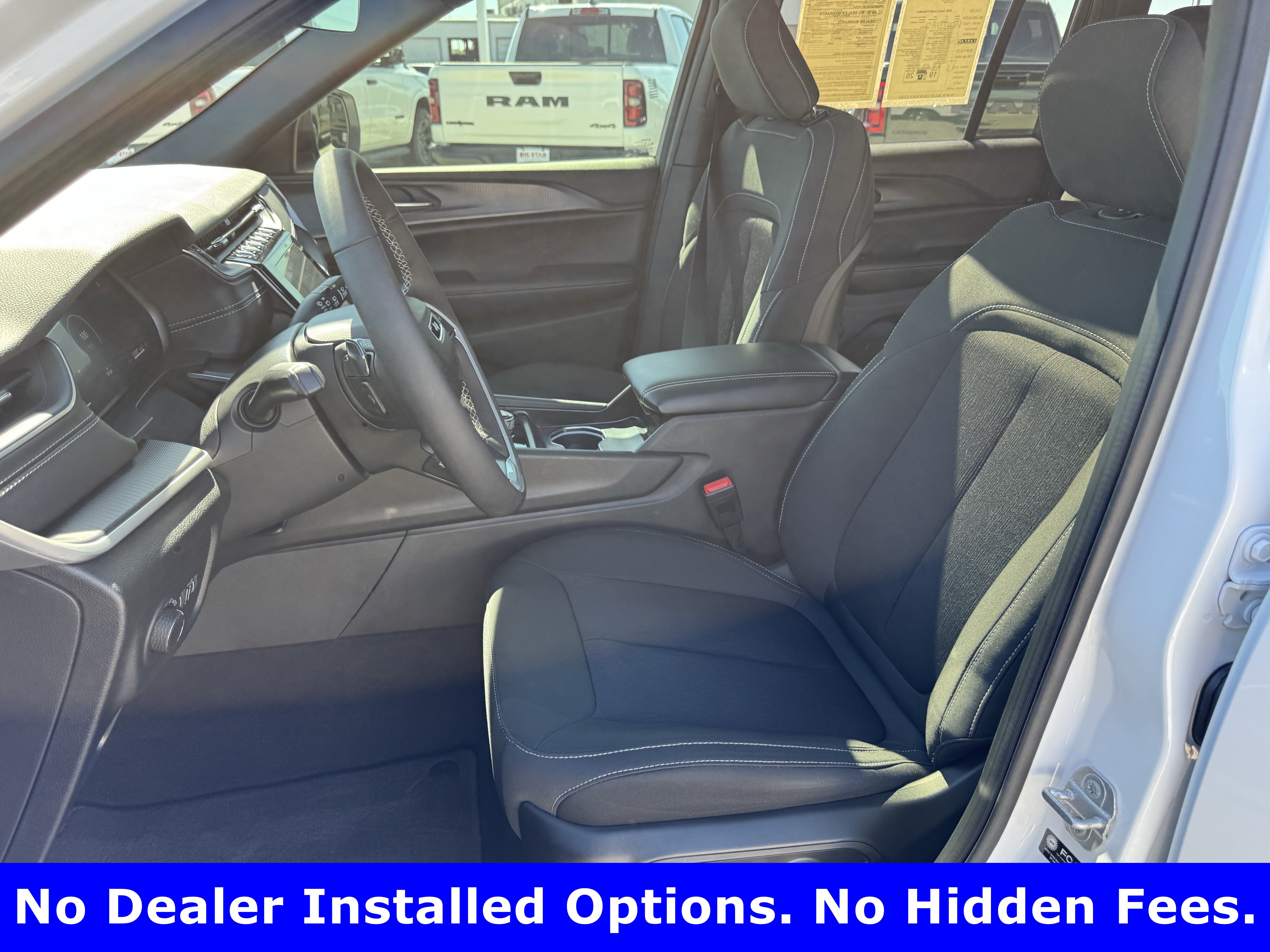 Used 2026 Jeep Grand Cherokee Laredo X RWD image 24