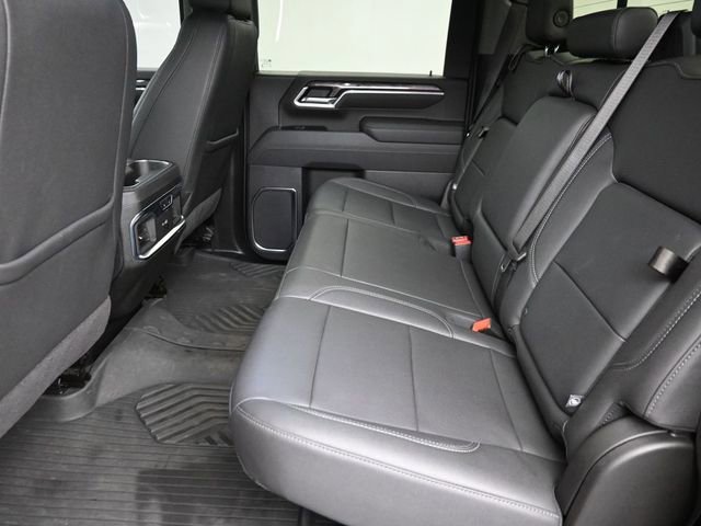Used 2025 Chevrolet Silverado 2500 LTZ w/ LTZ Convenience Package image 18