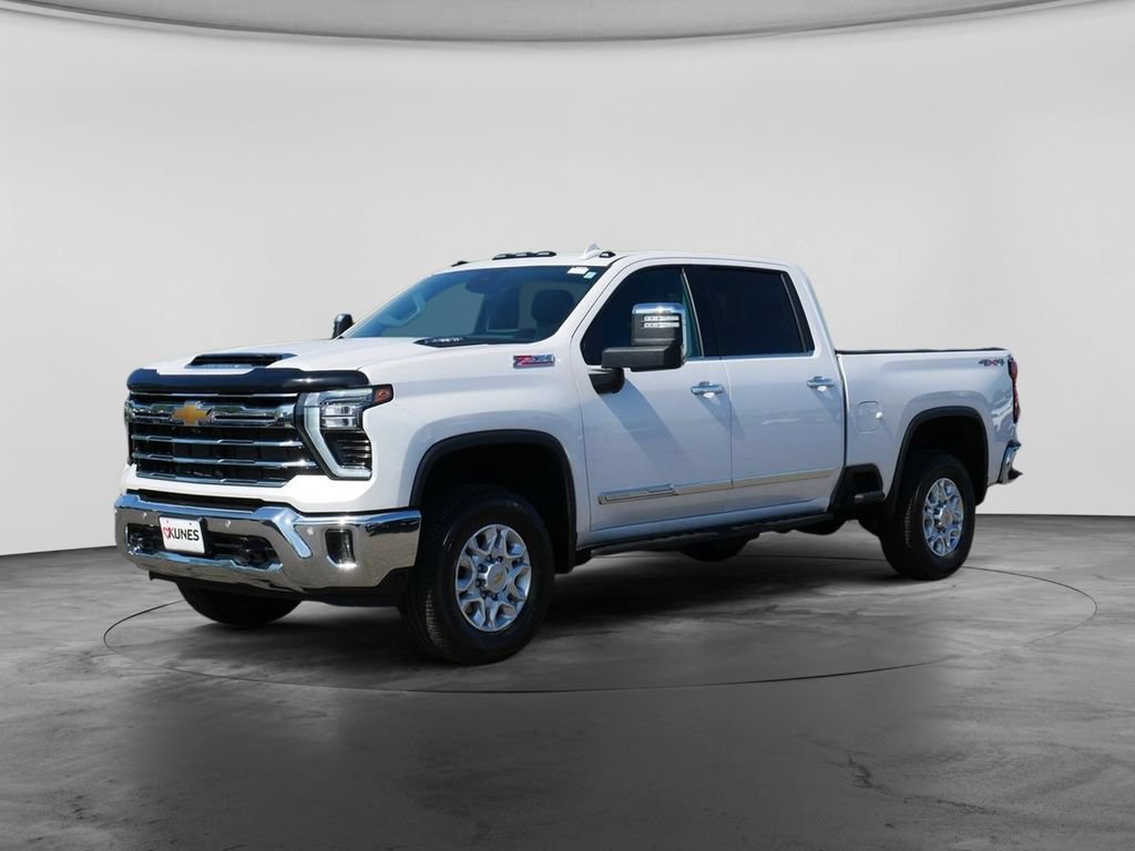 Used 2024 Chevrolet Silverado 3500 LTZ w/ LTZ Premium Package AWD/4WD image 5
