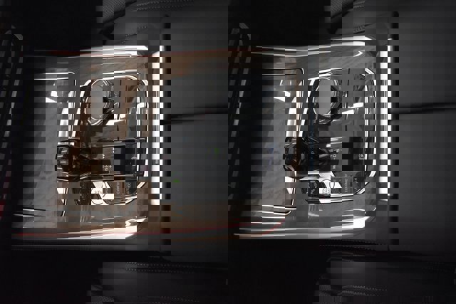 Used 2023 BMW X5 xDrive40i w/ Premium Package image 32