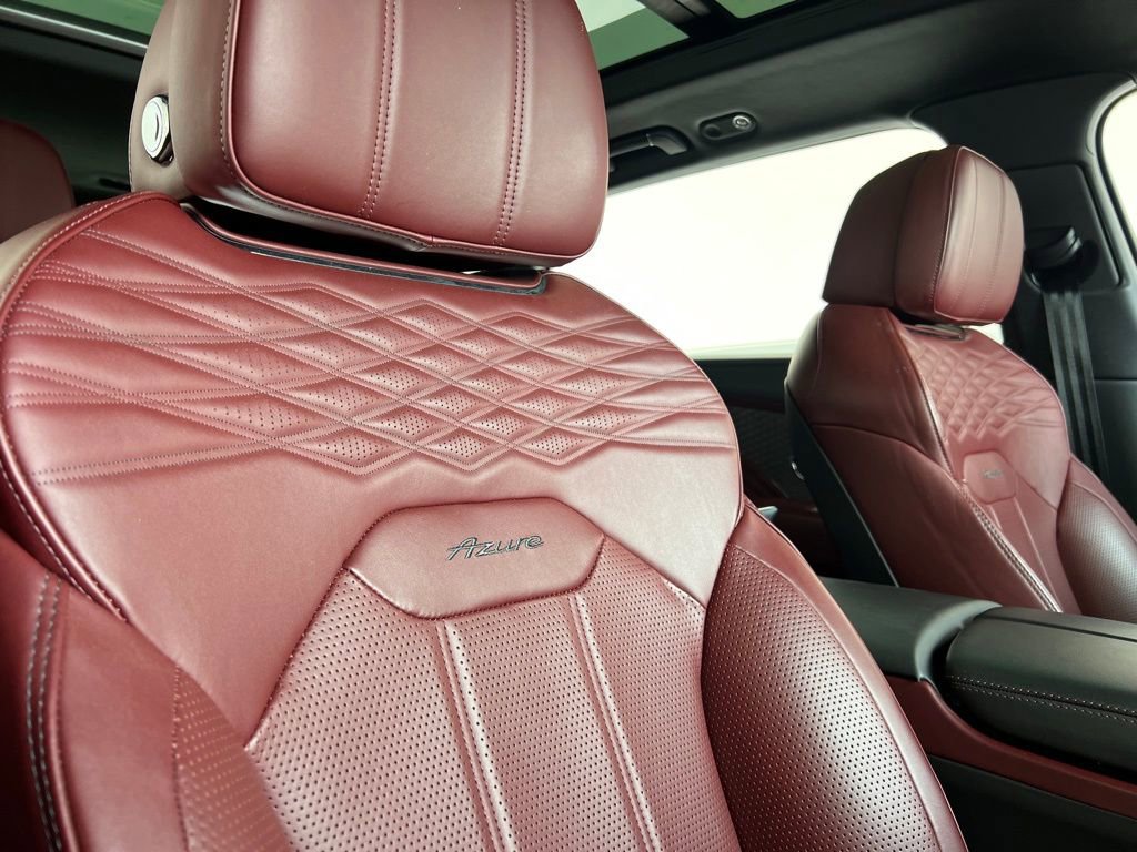 Certified 2023 Bentley Bentayga Extended Wheelbase AWD/4WD image 27