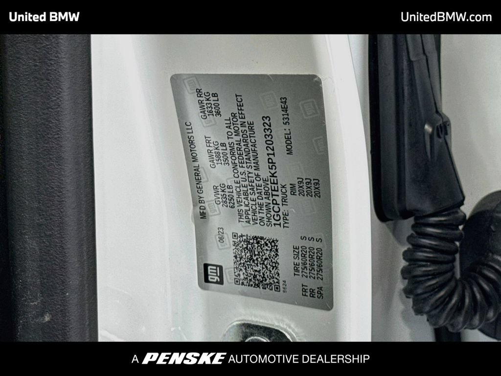 Used 2023 Chevrolet Colorado Trail Boss w/ Technology Package AWD/4WD image 21