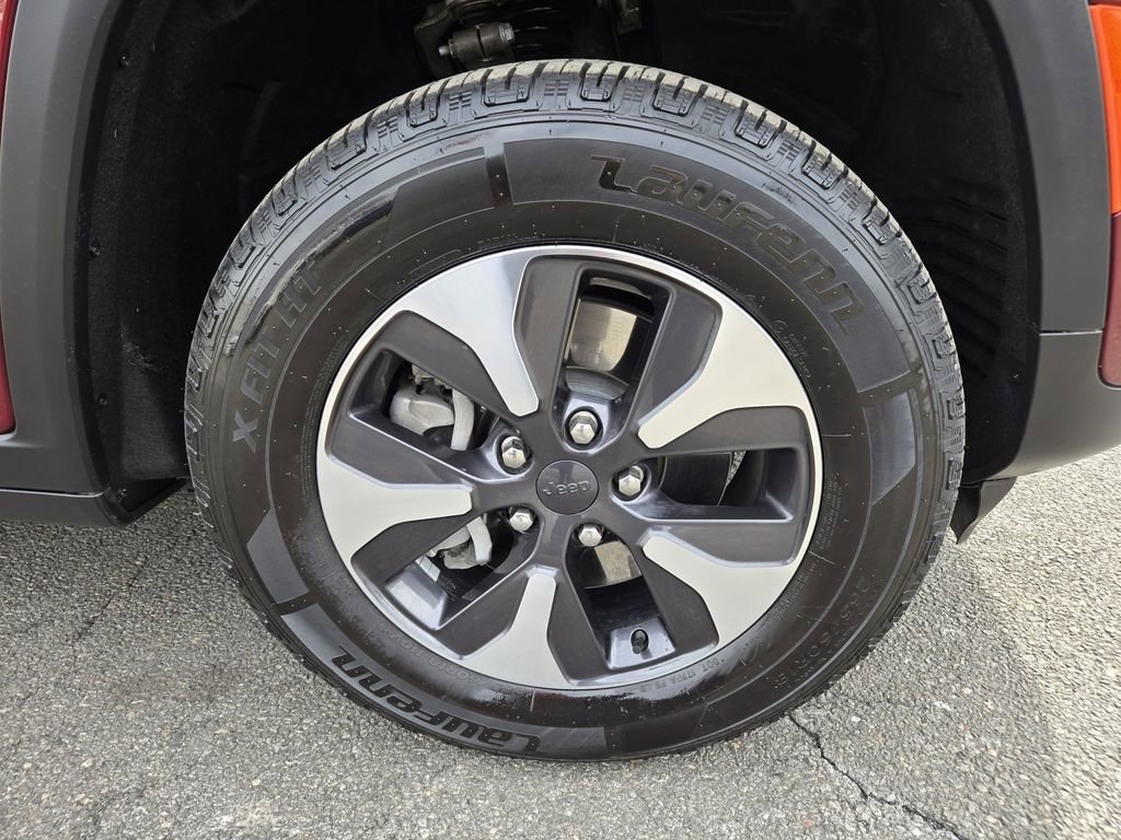 Used 2023 Jeep Grand Cherokee 4WD 4xe image 7