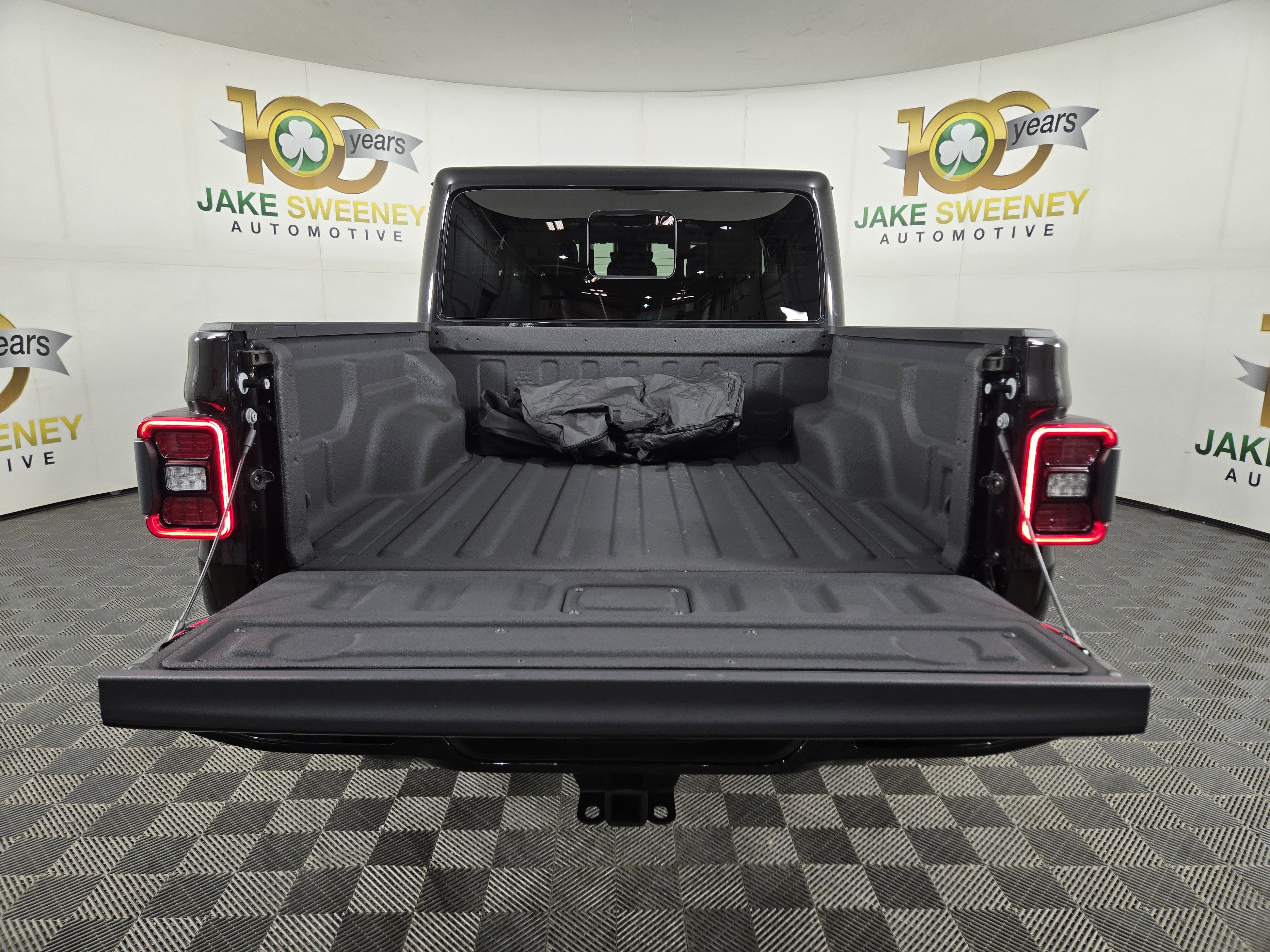 Used 2022 Jeep Gladiator Overland image 33