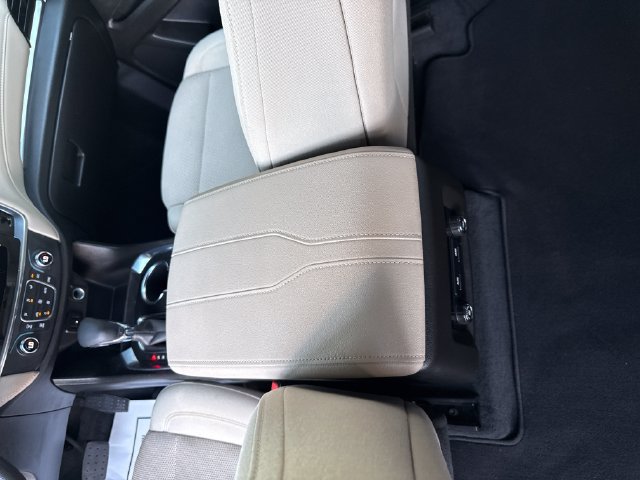 Certified 2022 Chevrolet Traverse LS FWD image 26