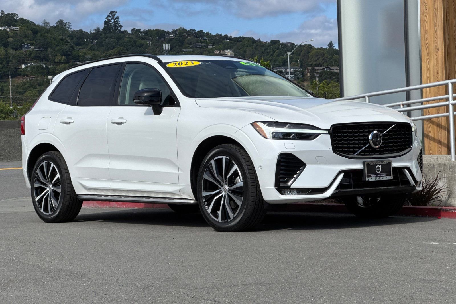 Certified 2023 Volvo XC60 B5 Plus w/ Protection Package Premier AWD/4WD image 10