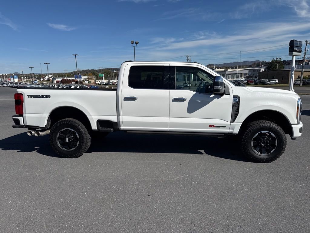 Used 2025 Ford F350 Platinum w/ Platinum Plus Package image 6
