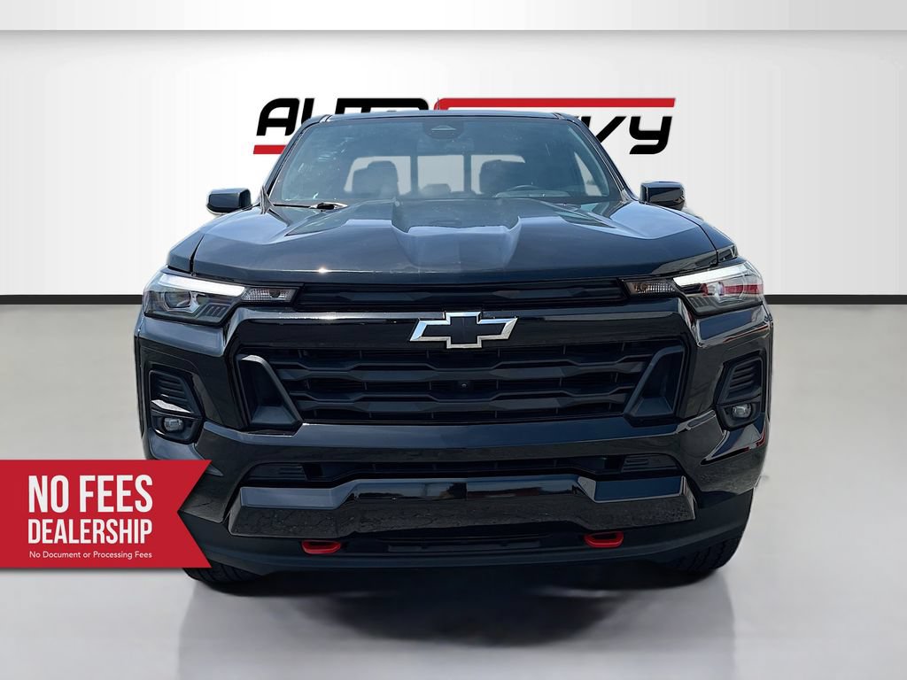 Used 2023 Chevrolet Colorado Z71 w/ Z71 Convenience Package 2 AWD/4WD image 2