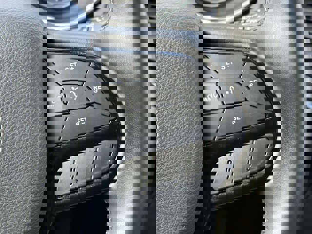 Used 2020 Jeep Cherokee Latitude Plus image 25