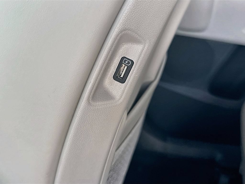 Used 2022 Kia Sorento S FWD image 26