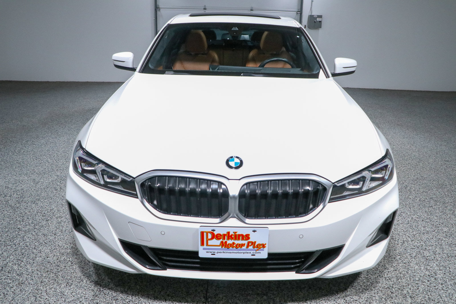 Used 2024 BMW 330i Sedan w/ Premium Package RWD image 4