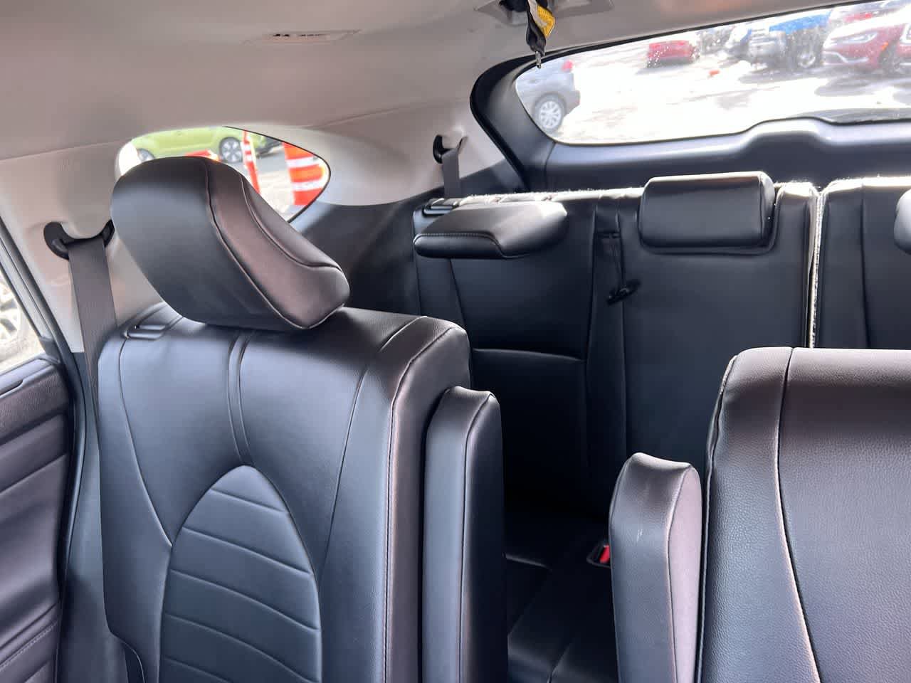 Used 2023 Toyota Highlander XLE AWD/4WD image 24