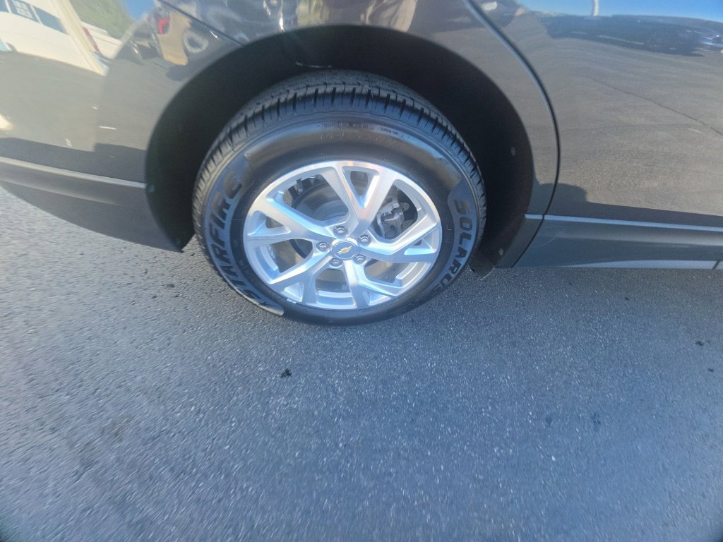 Used 2021 Chevrolet Equinox Premier AWD/4WD image 11