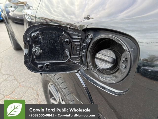 Used 2015 Toyota 4Runner Limited image 10