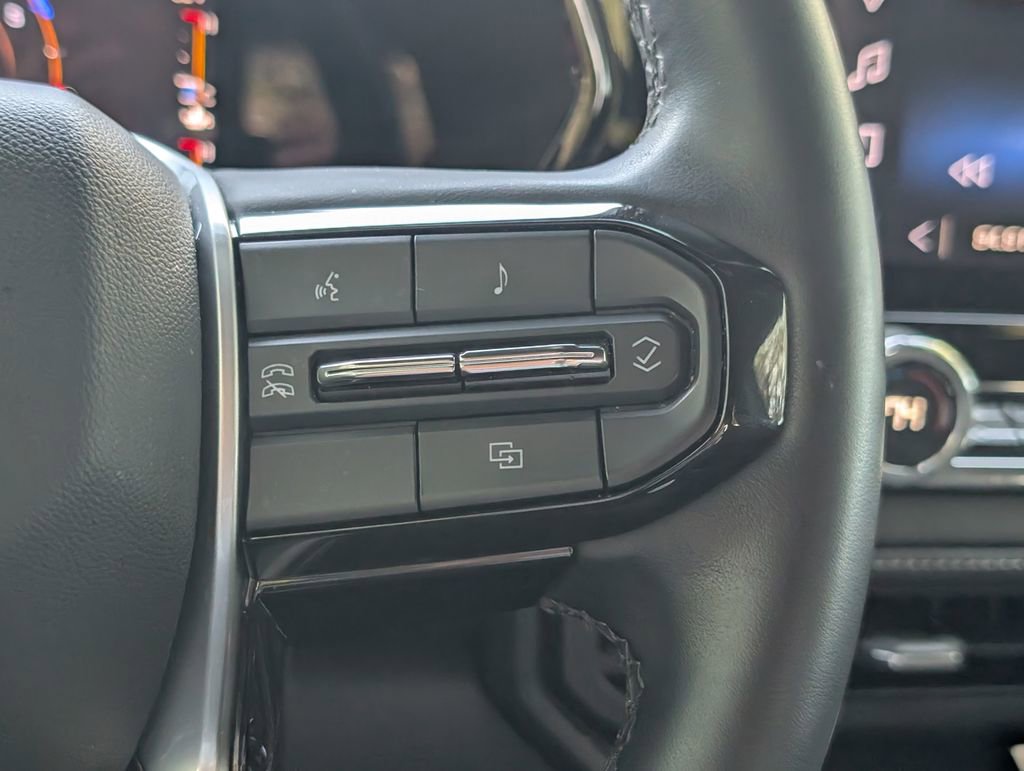 Used 2023 Chevrolet Colorado LT w/ LT Convenience Package RWD image 27