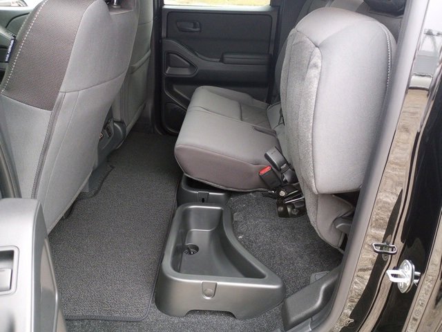 New 2026 Nissan Frontier SV image 13