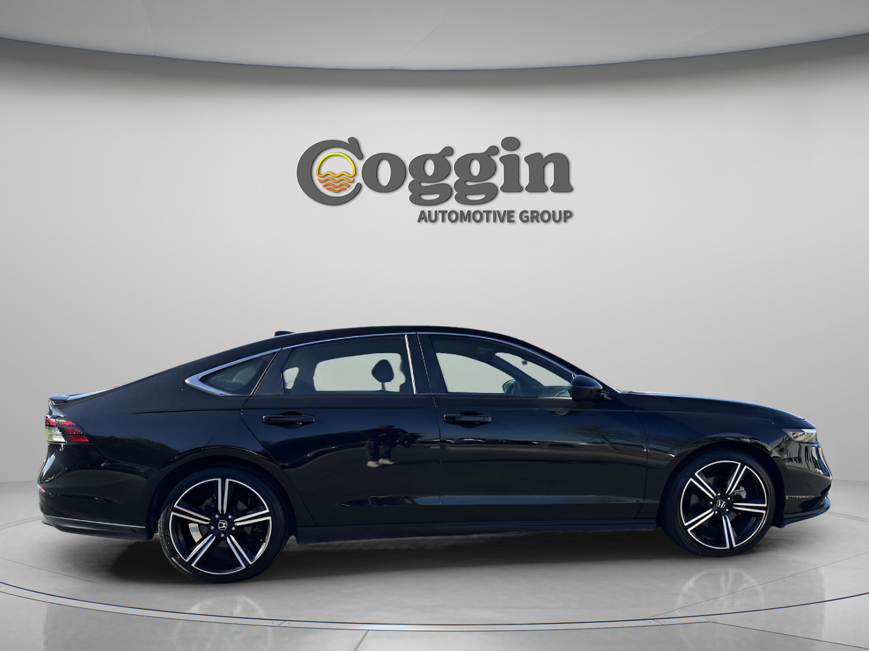 Used 2023 Honda Accord Sport image 7