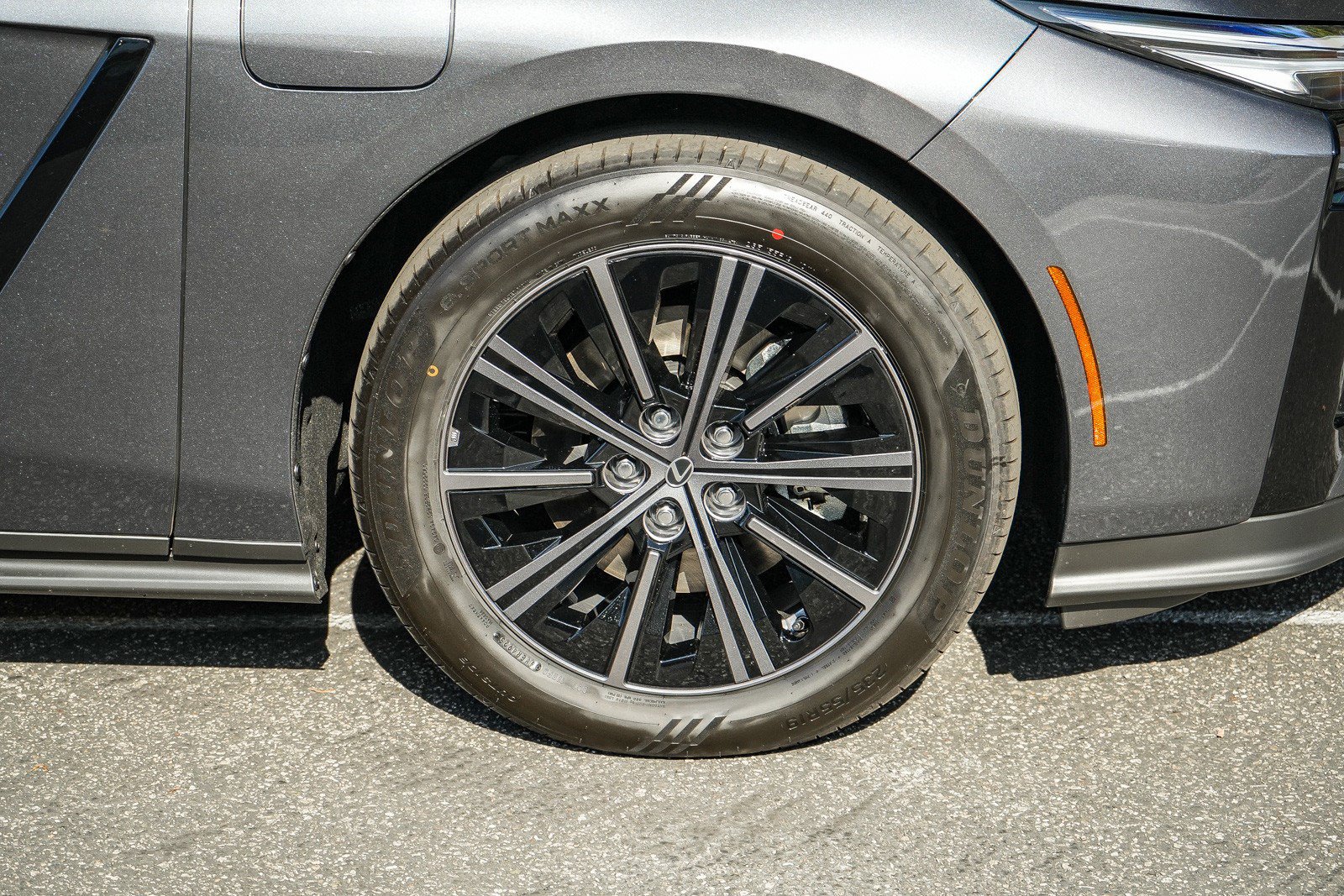 New 2026 Lexus ES 350e FWD image 10