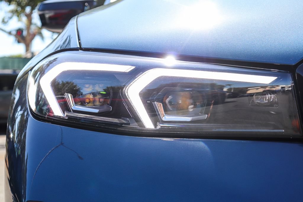 Used 2025 BMW M340i xDrive AWD/4WD image 10